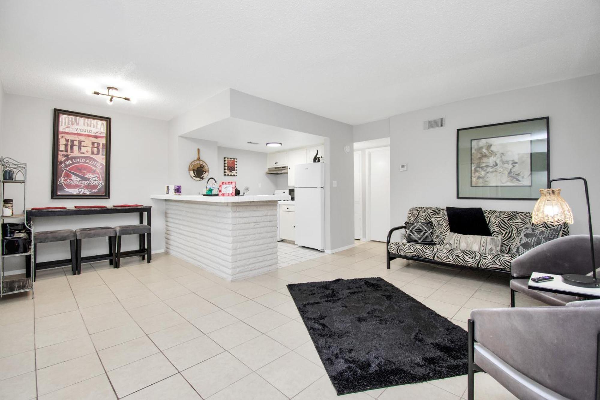 Unique Heights 1Br Apt Sleeps 4 Leilighet Houston Eksteriør bilde